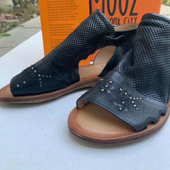 Miz Mooz FIFI Leather Ankle-Strap Sandals  38EU / 7.5-8US in Black $130 - Picture 4 of 11
